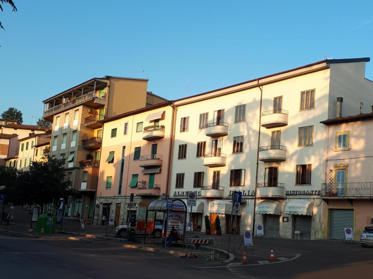 Albergo Italia Di Nardi Renzo & C Snc Поджибонси Экстерьер фото